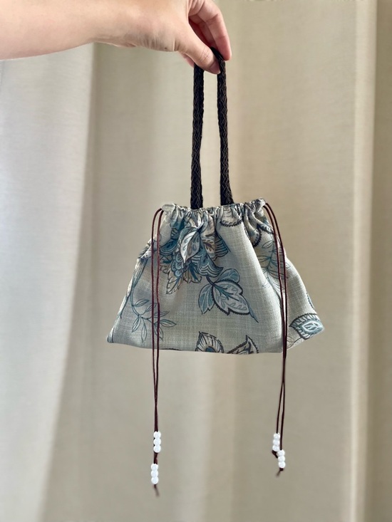 Floral Drawstring Bucket Bag - Picture 2 of 4